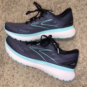 BRAND NEW BROOKS GLYCERIN 19 TENNIS SHOES